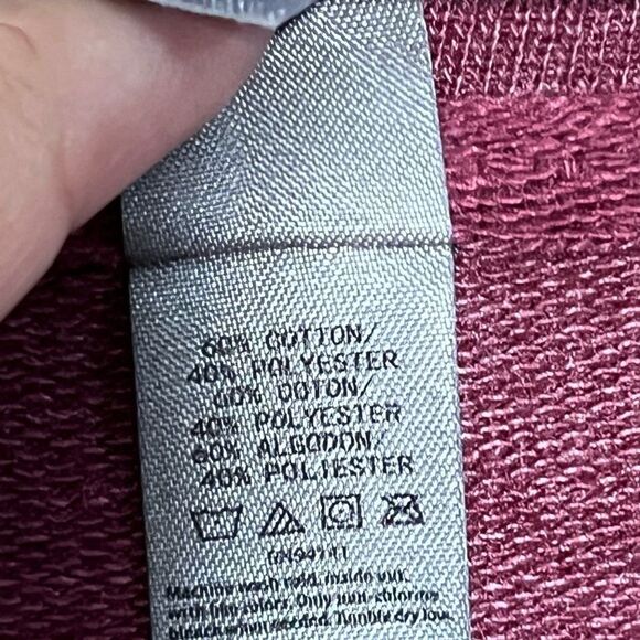 Women’s Not a hugger sweater NWOT size L - Picture 5 of 7